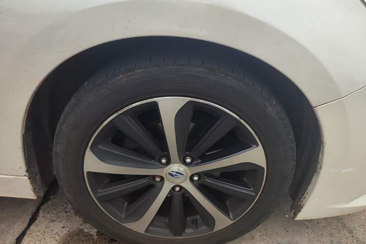 Used Subaru Legacy 2016 2.5i All-Wheel-Drive Glory Edition Right Front Wheel Hub