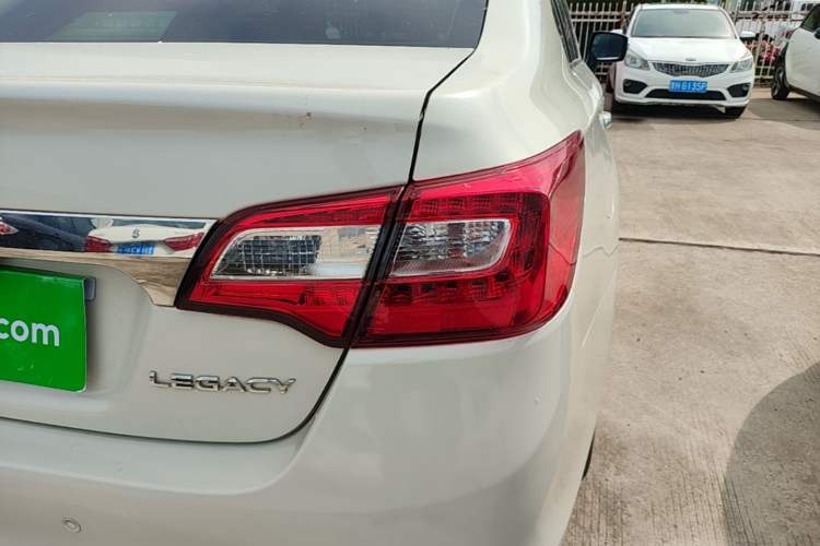 Used Subaru Legacy 2016 2.5i All-Wheel-Drive Glory Edition Right Rear Taillight