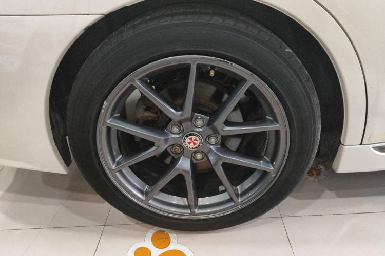 Used Subaru Legacy 2016 2.5i All-Wheel-Drive Glory Edition Right Rear Wheel Hub