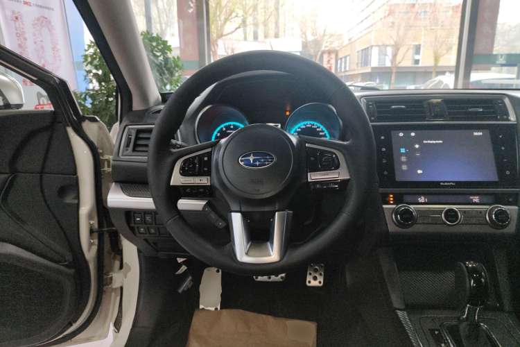 Used Subaru Legacy 2016 2.5i All-Wheel-Drive Glory Edition Steering Wheel