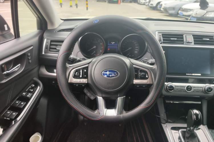 Used Subaru Legacy 2016 2.5i All-Wheel-Drive Glory Edition Steering Wheel