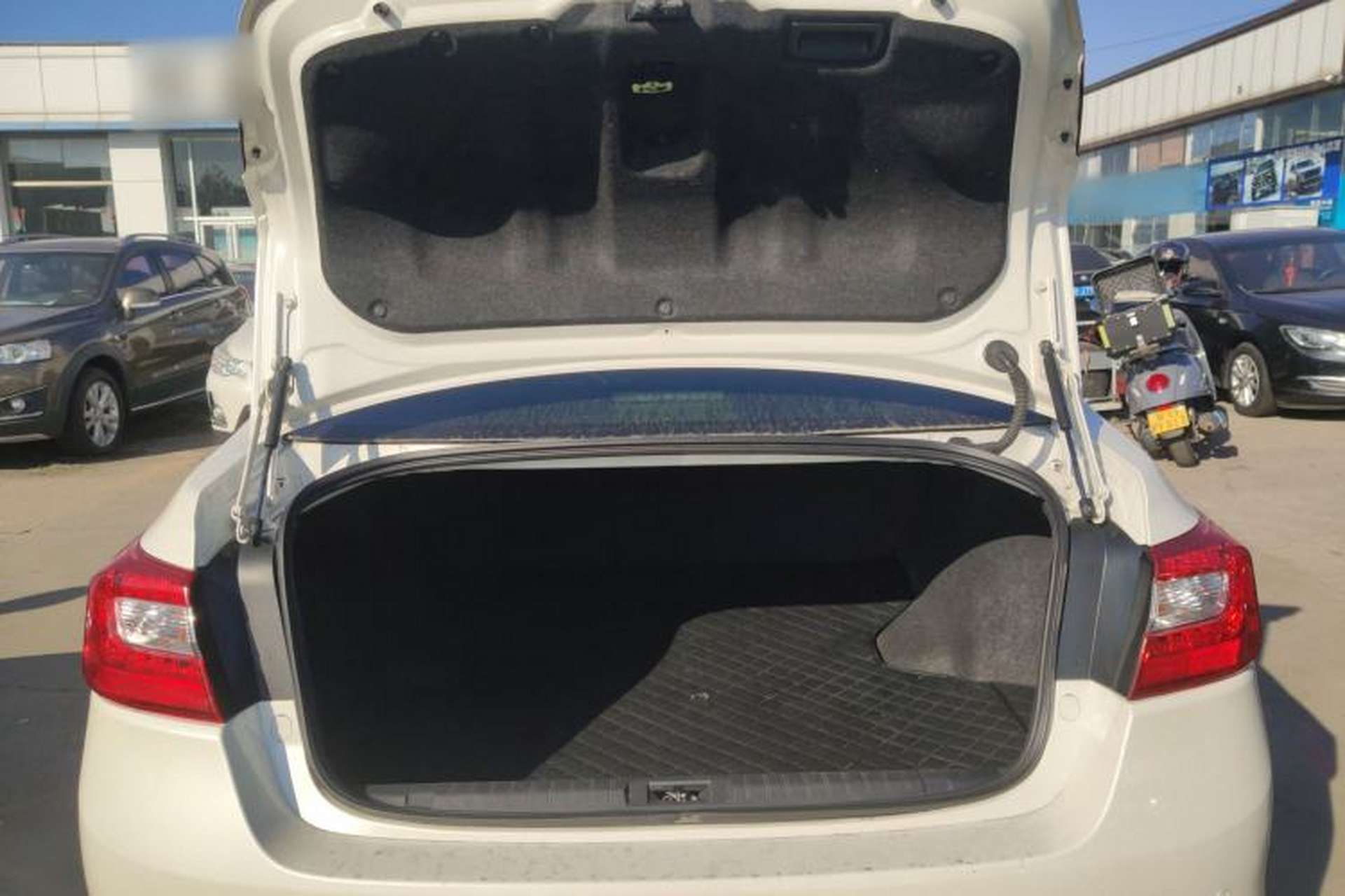 Used Subaru Legacy 2016 2.5i All-Wheel-Drive Glory Edition Trunk