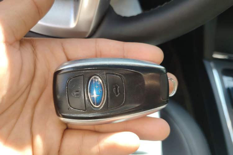 Used Subaru Legacy 2016 2.5i All-Wheel-Drive Glory Edition Vehicle Key