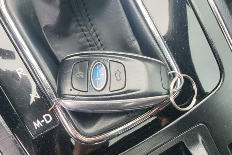 Used Subaru Legacy 2016 2.5i All-Wheel-Drive Glory Edition Vehicle Key