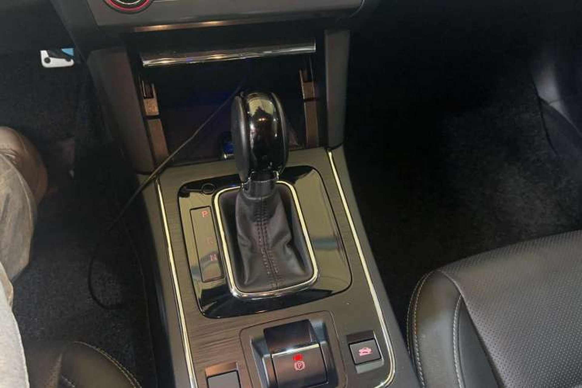 Used Subaru Legacy 2017 2.5i All-Wheel-Drive Prestige Edition EyeSight Gear Lever