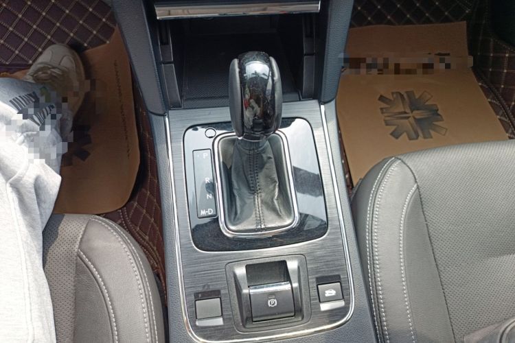 Used Subaru Legacy 2017 2.5i All-Wheel-Drive Glory Edition Gear Lever