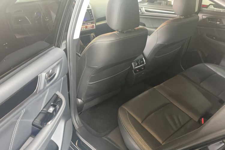 Used Subaru Legacy 2017 2.5i All-Wheel-Drive Prestige Edition EyeSight Interior 2
