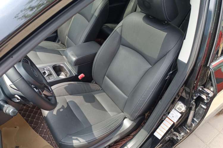 Used Subaru Legacy 2017 2.5i All-Wheel-Drive Glory Edition Left Front Seat