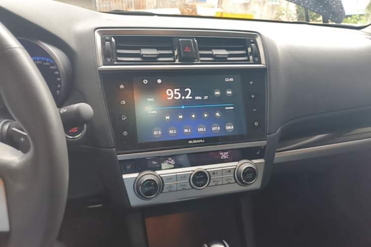 Used Subaru Legacy 2017 2.5i All-Wheel-Drive Prestige Edition EyeSight Audio And AC Panel