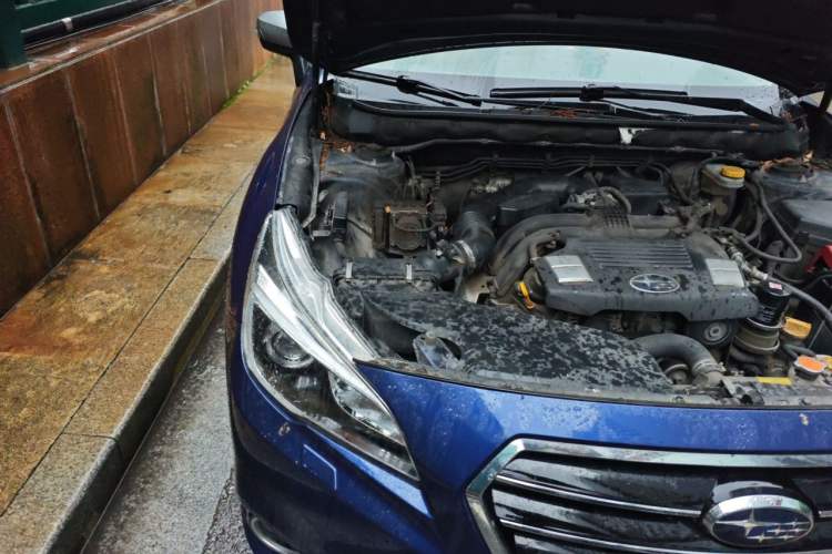 Used Subaru Legacy 2017 2.5i All-Wheel-Drive Glory Edition Engine Bay Right
