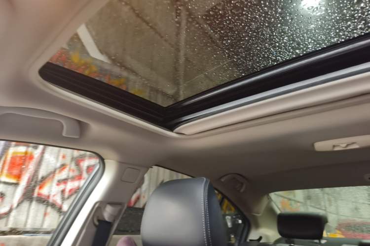 Used Subaru Legacy 2017 2.5i All-Wheel-Drive Prestige Edition EyeSight Headliner
