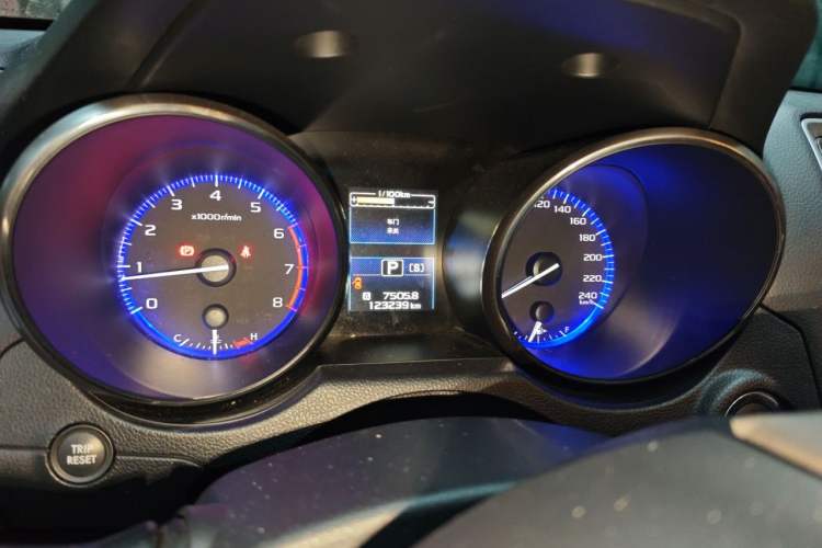 Used Subaru Legacy 2017 2.5i All-Wheel-Drive Glory Edition Instrument Cluster