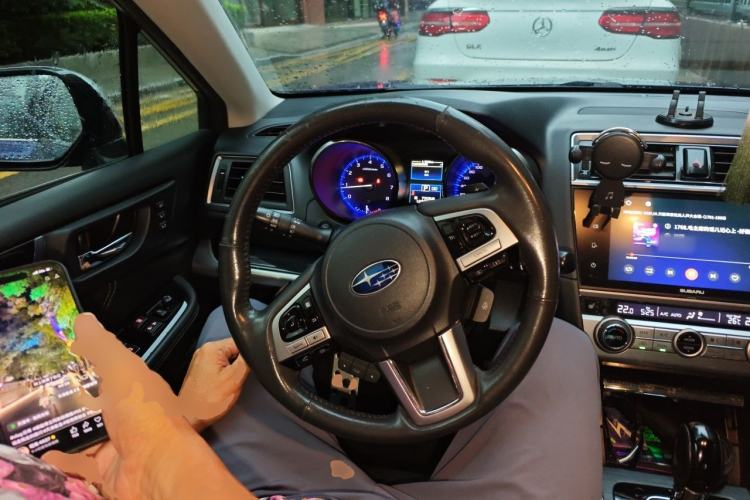 Used Subaru Legacy 2017 2.5i All-Wheel-Drive Glory Edition Steering Wheel