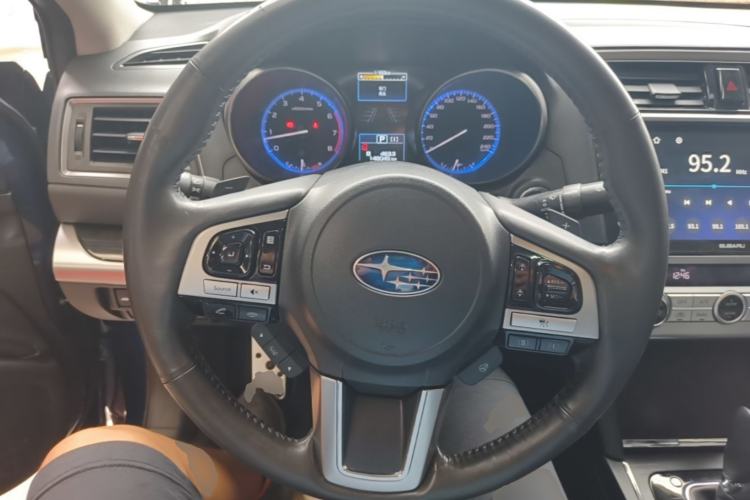 Used Subaru Legacy 2017 2.5i All-Wheel-Drive Prestige Edition EyeSight Steering Wheel
