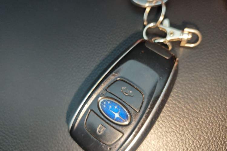 Used Subaru Legacy 2017 2.5i All-Wheel-Drive Glory Edition Vehicle Key