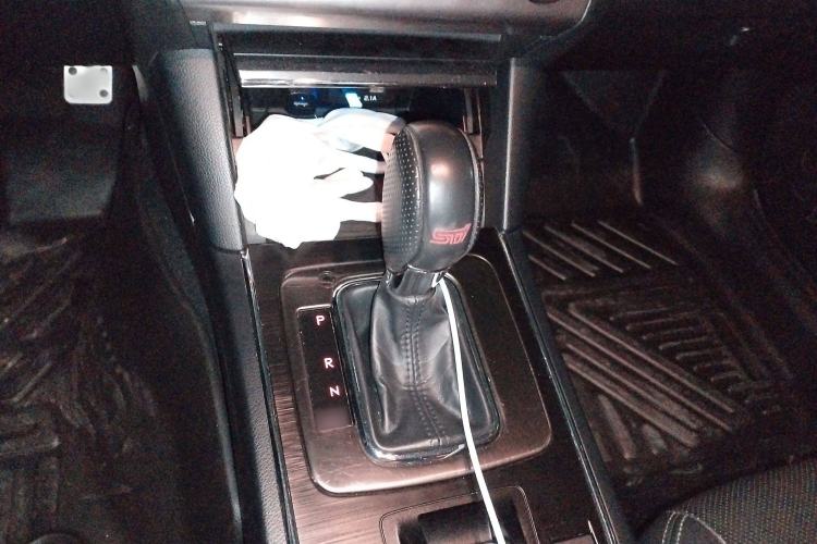 Used Subaru Legacy 2017 2.5i All-Wheel-Drive Glory Edition Gear Lever