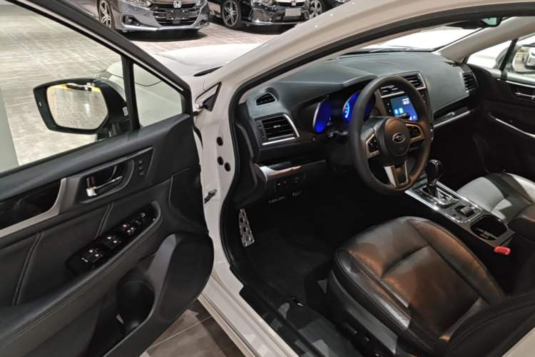 Used Subaru Legacy 2017 2.5i All-Wheel-Drive Prestige Edition EyeSight Driver Seat