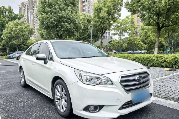 Used Subaru Legacy 2017 2.5i All-Wheel-Drive Fashion Edition Exterior 2