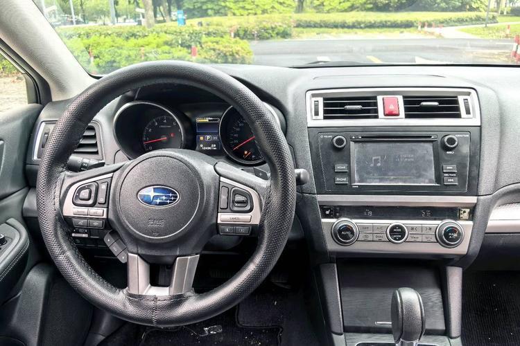 Used Subaru Legacy 2017 2.5i All-Wheel-Drive Fashion Edition Interior 2