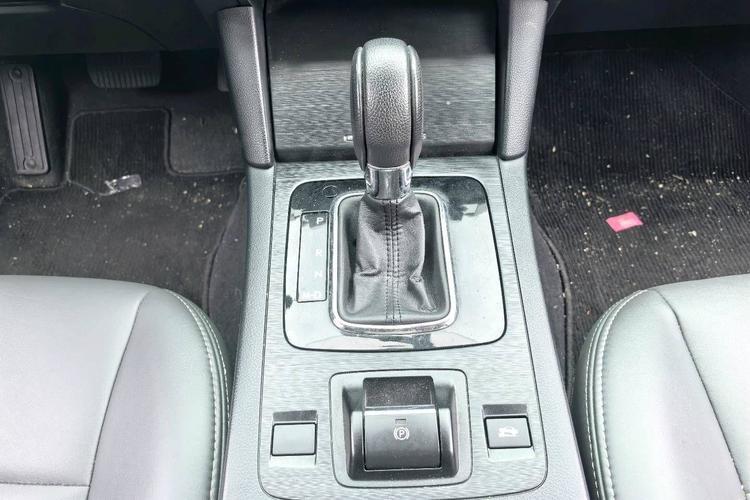 Used Subaru Legacy 2017 2.5i All-Wheel-Drive Fashion Edition Interior 4