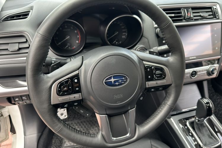 Used Subaru Legacy 2017 2.5i All-Wheel-Drive Prestige Edition EyeSight Interior 9