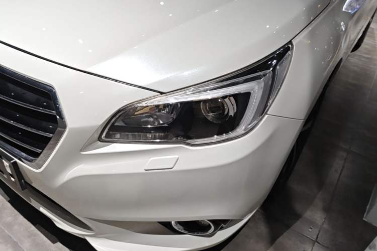 Used Subaru Legacy 2017 2.5i All-Wheel-Drive Prestige Edition EyeSight Left Front Headlight