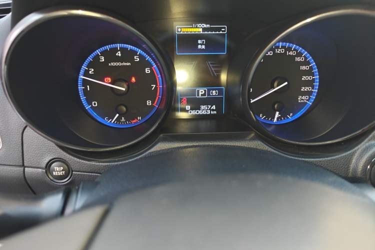 Used Subaru Legacy 2017 2.5i All-Wheel-Drive Prestige Edition EyeSight Odometer Close Up