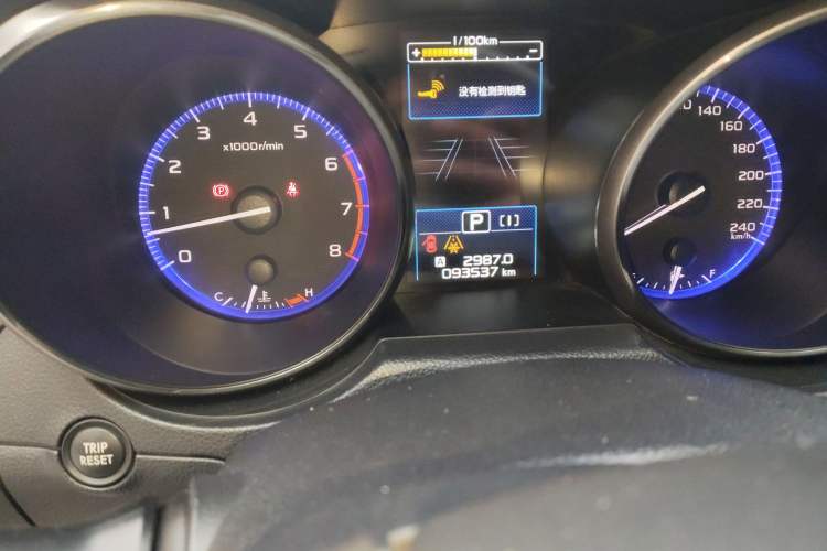 Used Subaru Legacy 2017 2.5i All-Wheel-Drive Prestige Edition EyeSight Odometer Close Up
