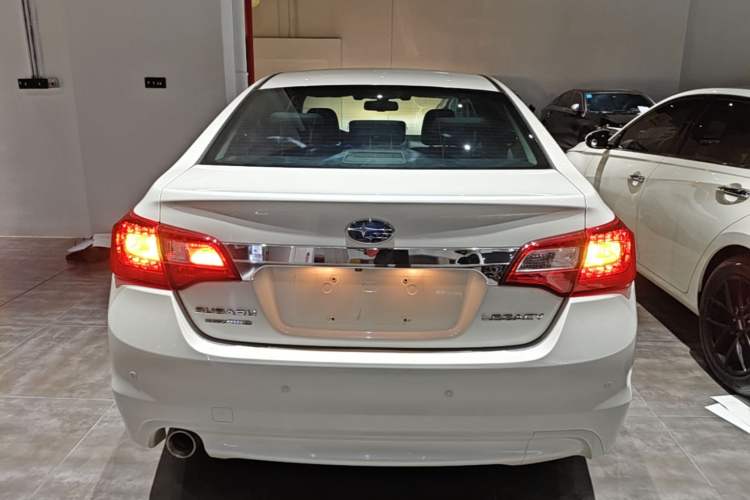 Used Subaru Legacy 2017 2.5i All-Wheel-Drive Prestige Edition EyeSight Rear