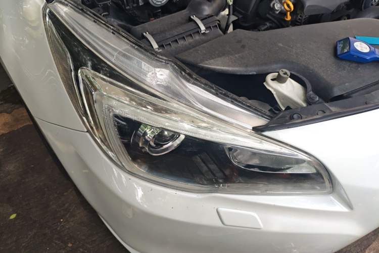 Used Subaru Legacy 2017 2.5i All-Wheel-Drive Prestige Edition EyeSight Right Front Headlight