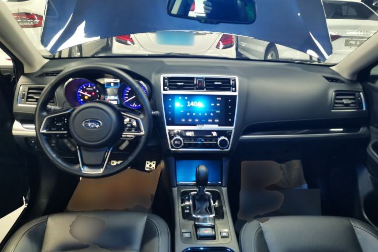 Used Subaru Legacy 2018 2.5i All-Wheel-Drive Prestige Edition EyeSight Center Console