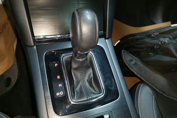 Used Subaru Legacy 2018 2.5i All-Wheel-Drive Prestige Edition EyeSight Gear Lever