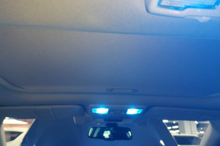 Used Subaru Legacy 2018 2.5i All-Wheel-Drive Prestige Edition EyeSight Headliner