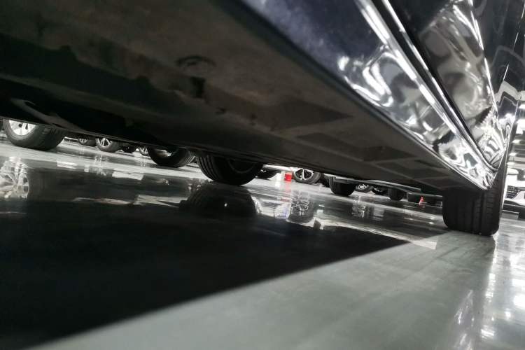 Used Subaru Legacy 2018 2.5i All-Wheel-Drive Prestige Edition EyeSight Left Side Sill