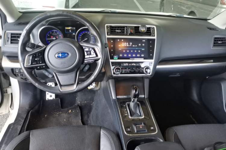 Used Subaru Legacy 2018 2.5i All-Wheel-Drive Prestige Edition EyeSight Center Console