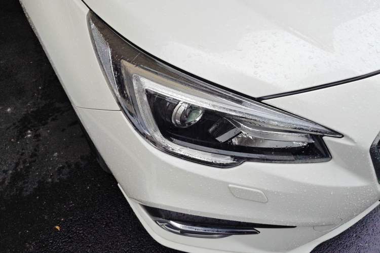 Used Subaru Legacy 2018 2.5i All-Wheel-Drive Prestige Edition EyeSight Right Front Headlight