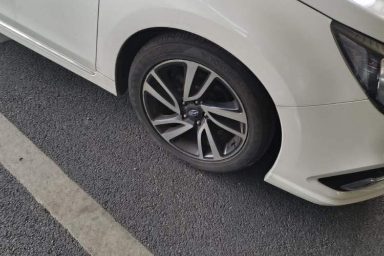 Used Subaru Legacy 2018 2.5i All-Wheel-Drive Prestige Edition EyeSight Right Front Wheel Hub