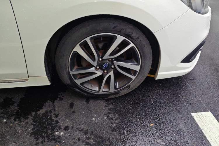 Used Subaru Legacy 2018 2.5i All-Wheel-Drive Prestige Edition EyeSight Right Front Wheel Hub