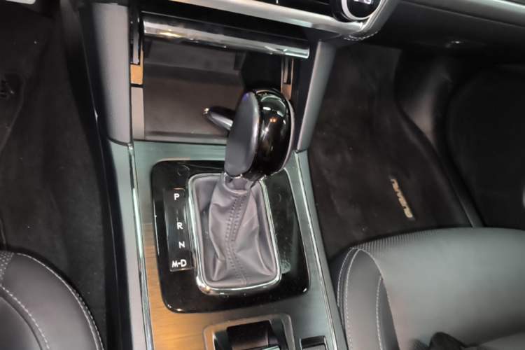 Used Subaru Legacy 2019 2.5i All-Wheel-Drive Prestige Edition with EyeSight Gear Lever