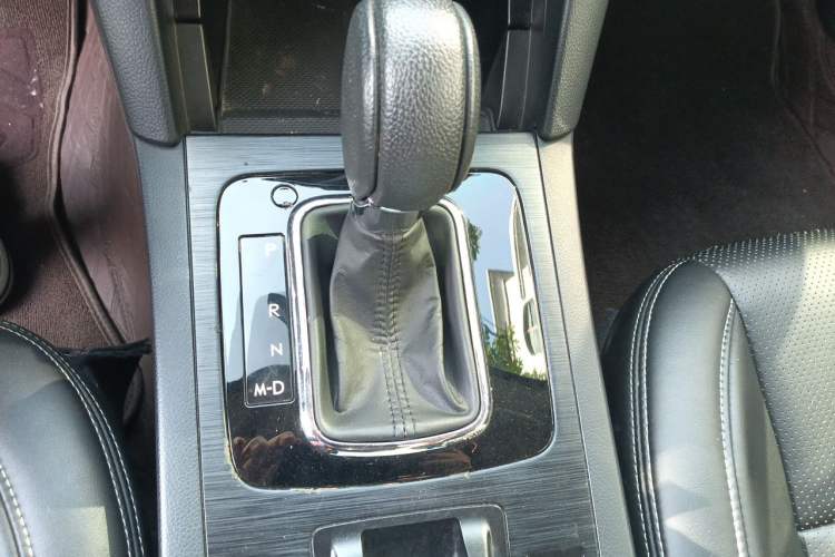 Used Subaru Legacy 2019 2.5i All-Wheel Drive Fashion Edition Gear Lever