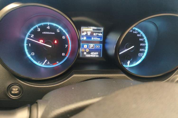 Used Subaru Legacy 2019 2.5i All-Wheel-Drive Glory Edition Odometer Close Up