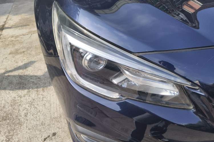Used Subaru Legacy 2019 2.5i All-Wheel Drive Fashion Edition Right Front Headlight