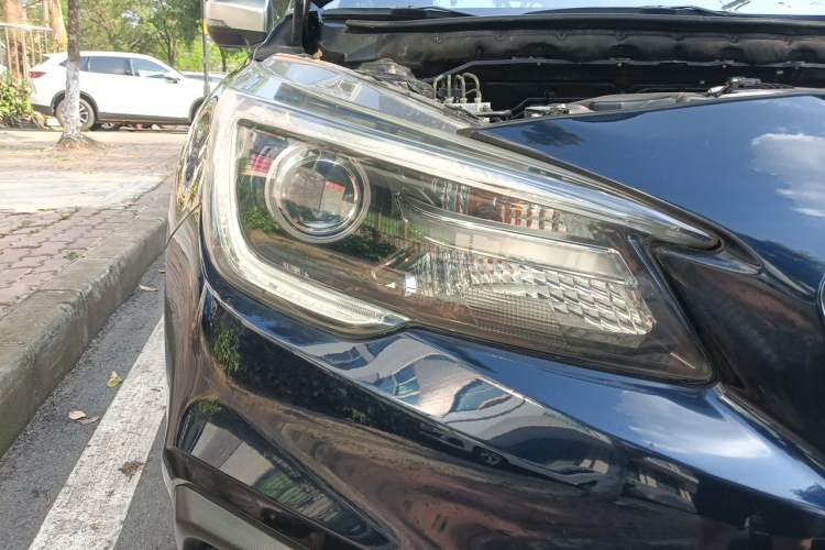 Used Subaru Legacy 2019 2.5i All-Wheel Drive Fashion Edition Right Front Headlight