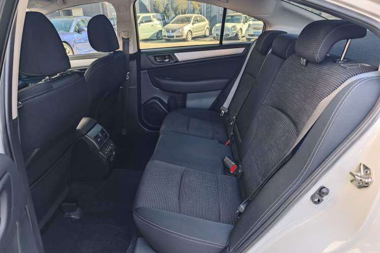 Used Subaru Legacy 2019 2.5i All-Wheel Drive Fashion Edition Interior 2