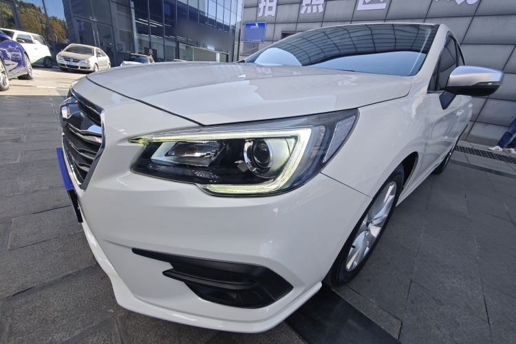 Used Subaru Legacy 2019 2.5i All-Wheel Drive Fashion Edition Interior 4