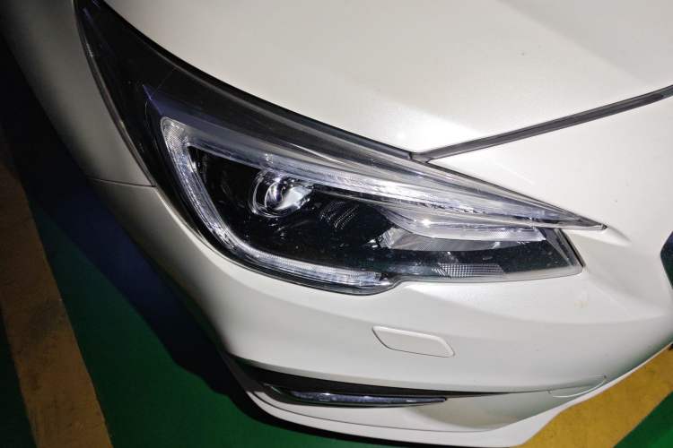 Used Subaru Legacy 2019 2.5i All-Wheel-Drive Prestige Edition with EyeSight Right Front Headlight