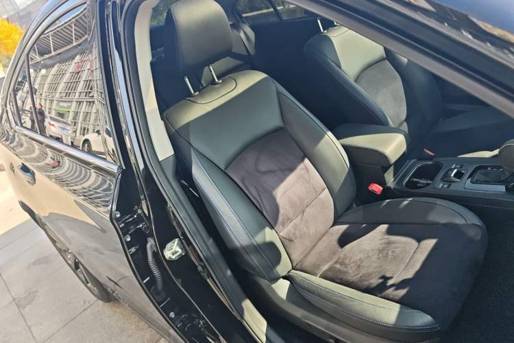 Used Subaru Legacy 2020 Restyled 2.5i Glory Limited Edition EyeSight Right Front Seat