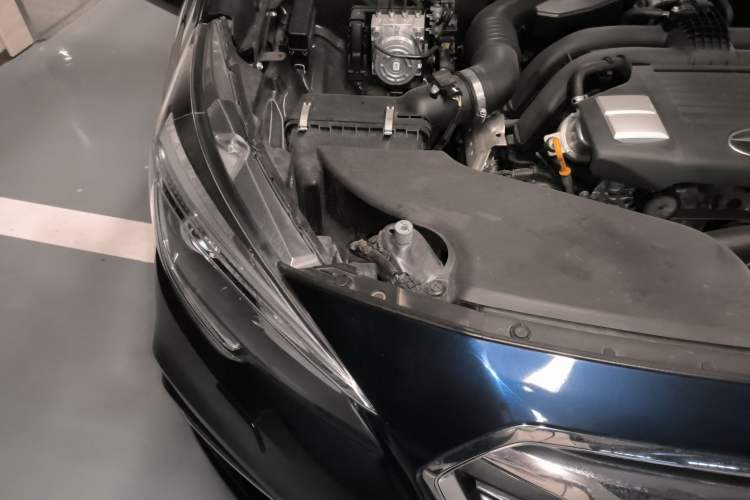 Used Subaru Legacy 2020 2.5i All-Wheel-Drive Prestige Edition EyeSight Engine Bay Right