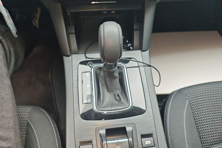 Used Subaru Legacy 2020 Revised Version 2.5i All-Wheel-Drive Fashion Edition Gear Lever