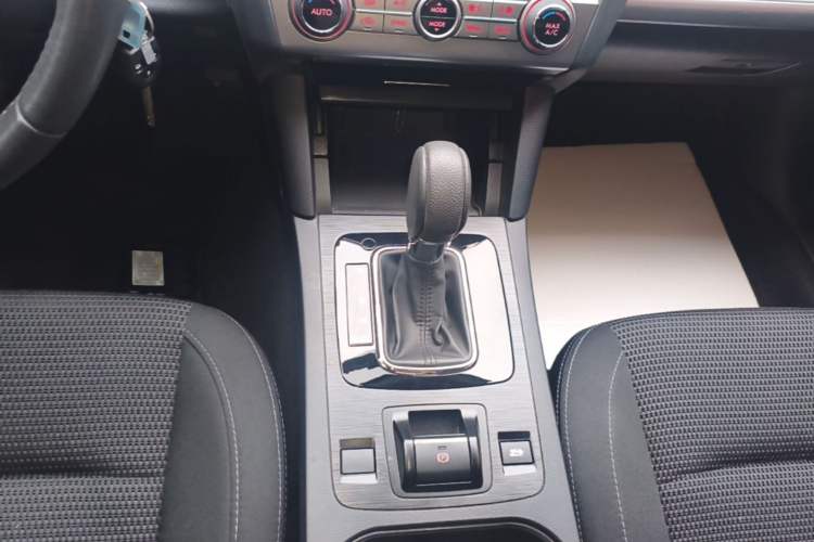 Used Subaru Legacy 2020 Revised Version 2.5i All-Wheel-Drive Fashion Edition Gear Lever